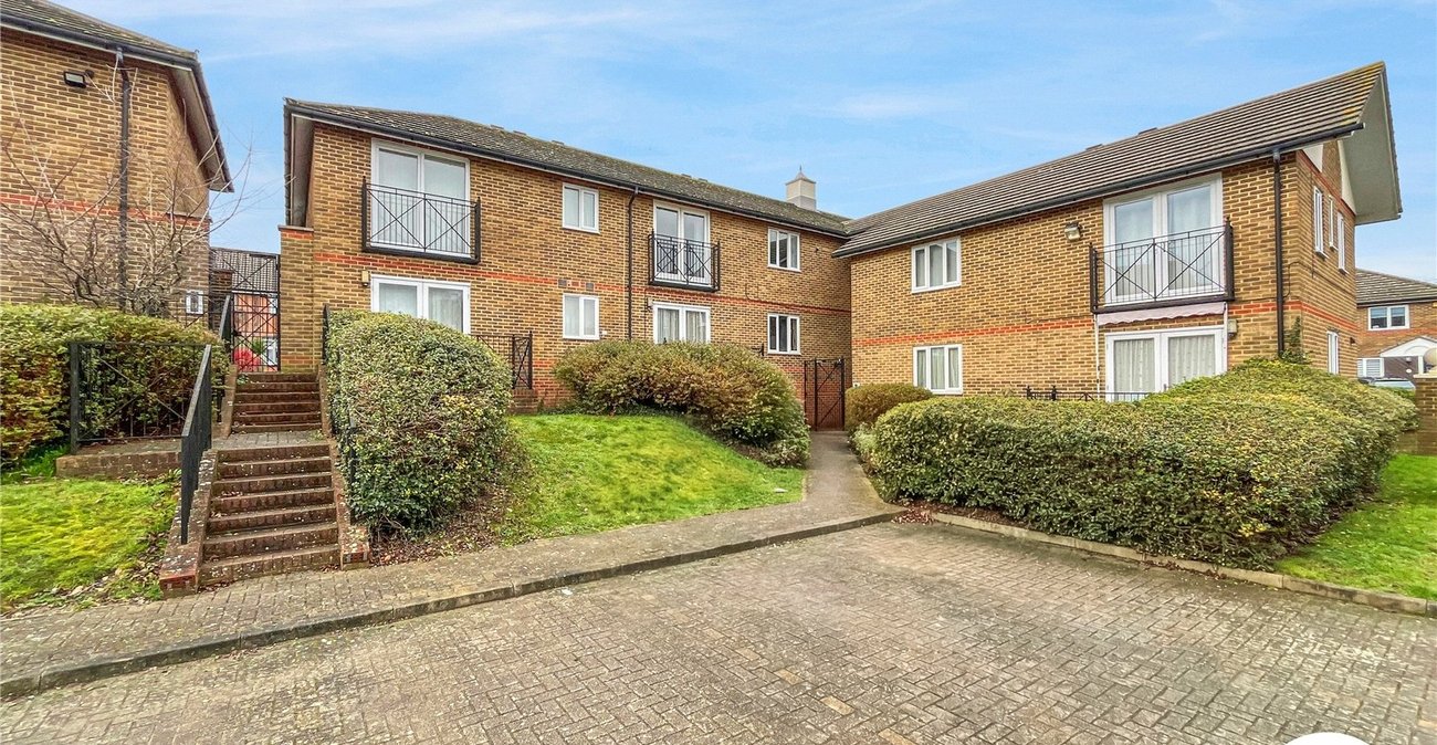 2 bedroom property to rent in Chatham | Robinson Michael & Jackson