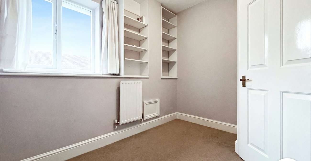 2 bedroom property to rent in Chatham | Robinson Michael & Jackson