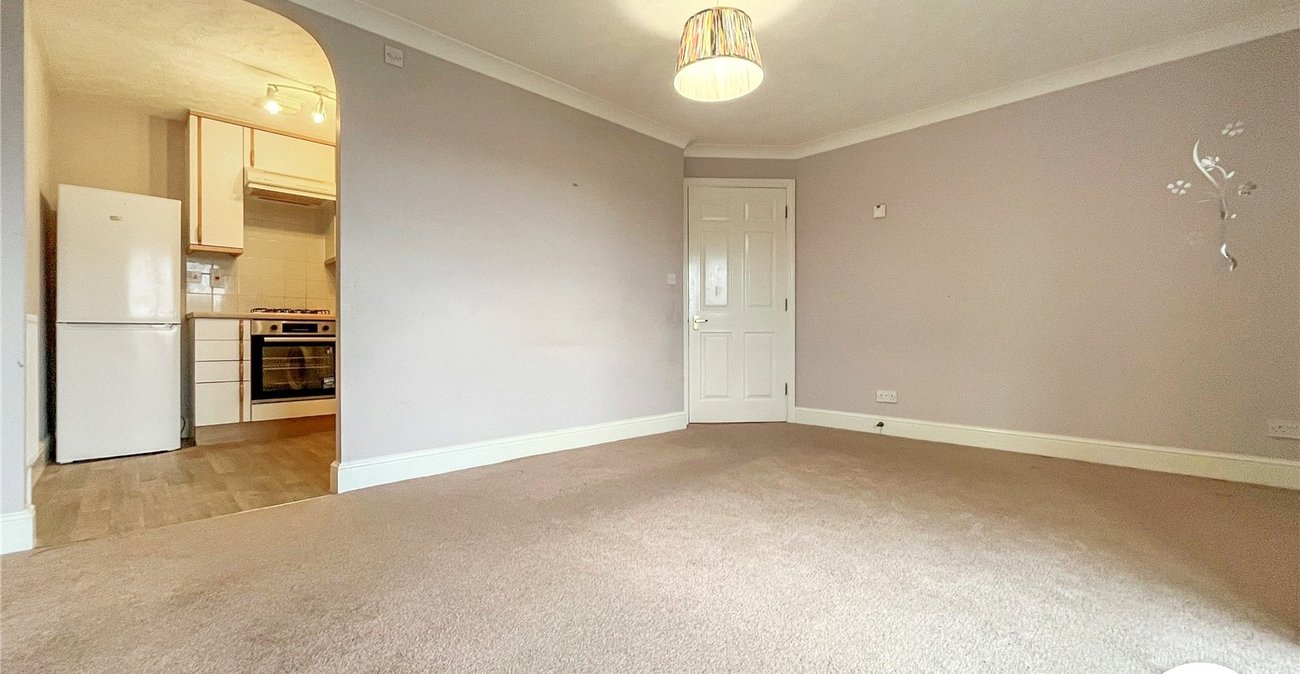 2 bedroom property to rent in Chatham | Robinson Michael & Jackson