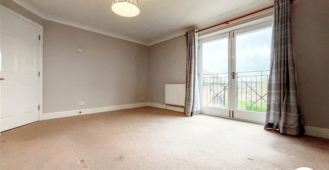 2 bedroom property to rent in Chatham | Robinson Michael & Jackson