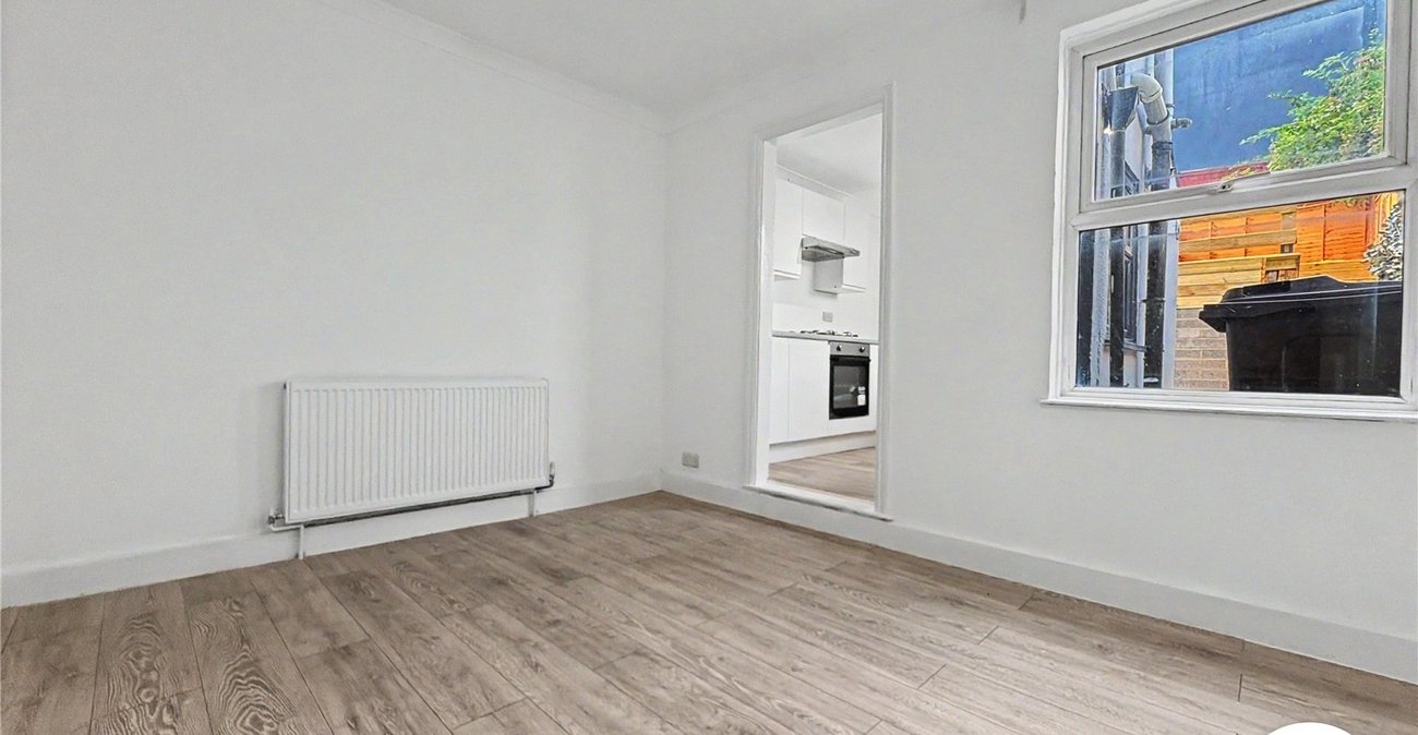 2 bedroom house to rent in Chatham | Robinson Michael & Jackson