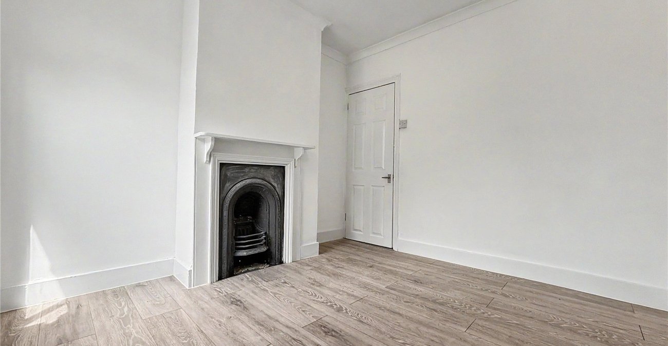2 bedroom house to rent in Chatham | Robinson Michael & Jackson