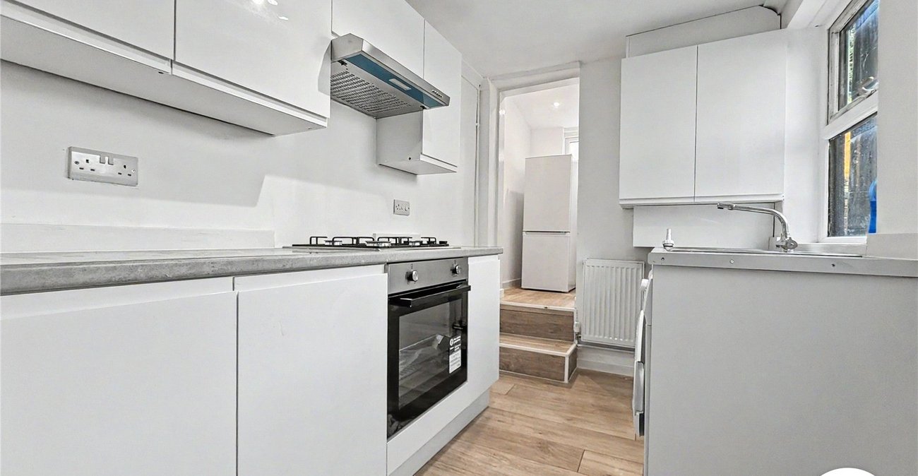 2 bedroom house to rent in Chatham | Robinson Michael & Jackson
