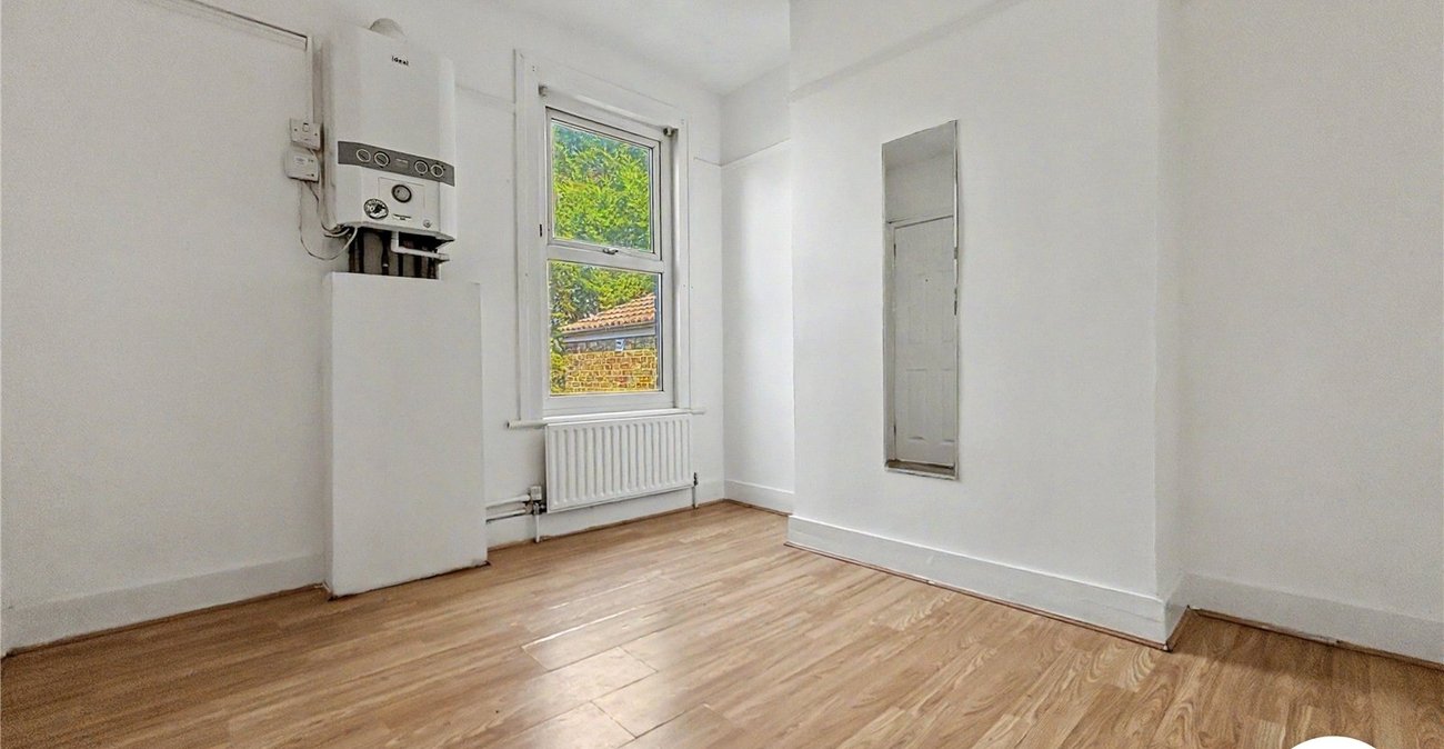 3 bedroom house to rent in Gillingham | Robinson Michael & Jackson