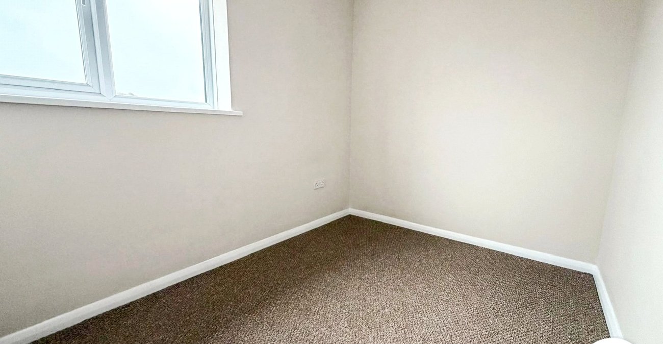 3 bedroom house to rent in Chatham | Robinson Michael & Jackson