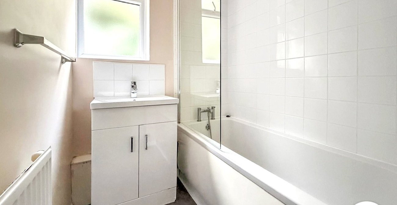 3 bedroom house to rent in Chatham | Robinson Michael & Jackson