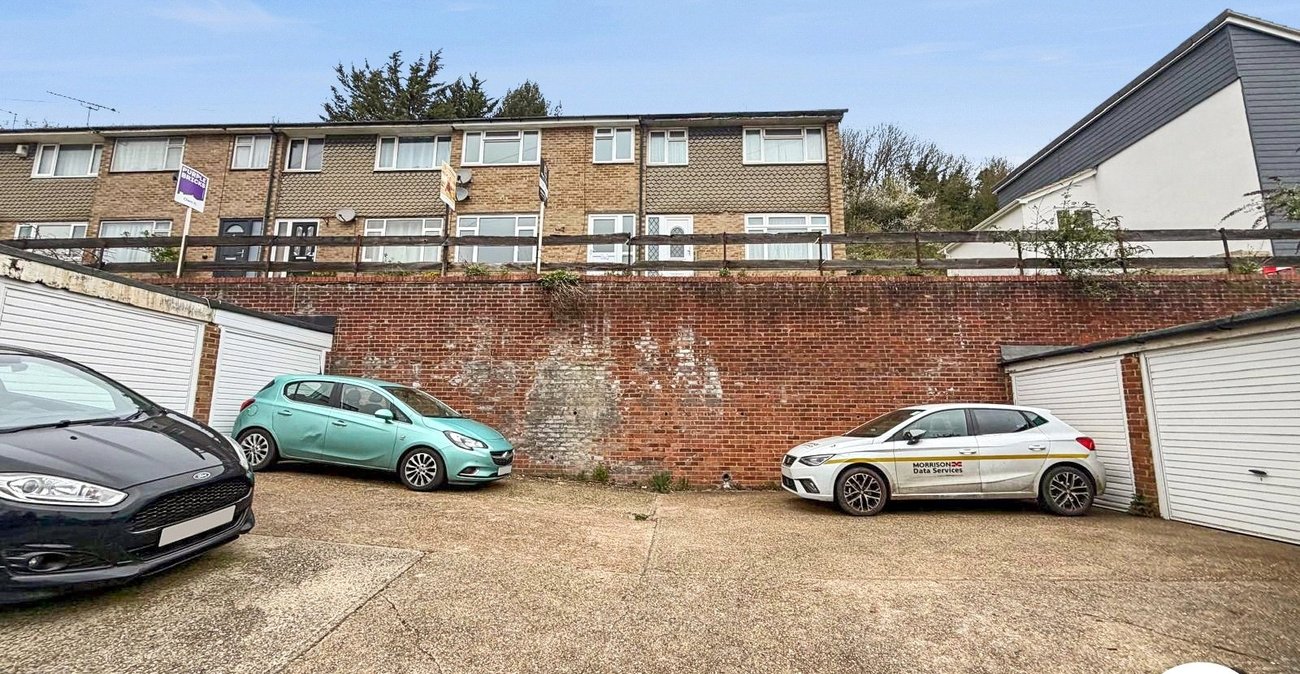 3 bedroom house to rent in Chatham | Robinson Michael & Jackson