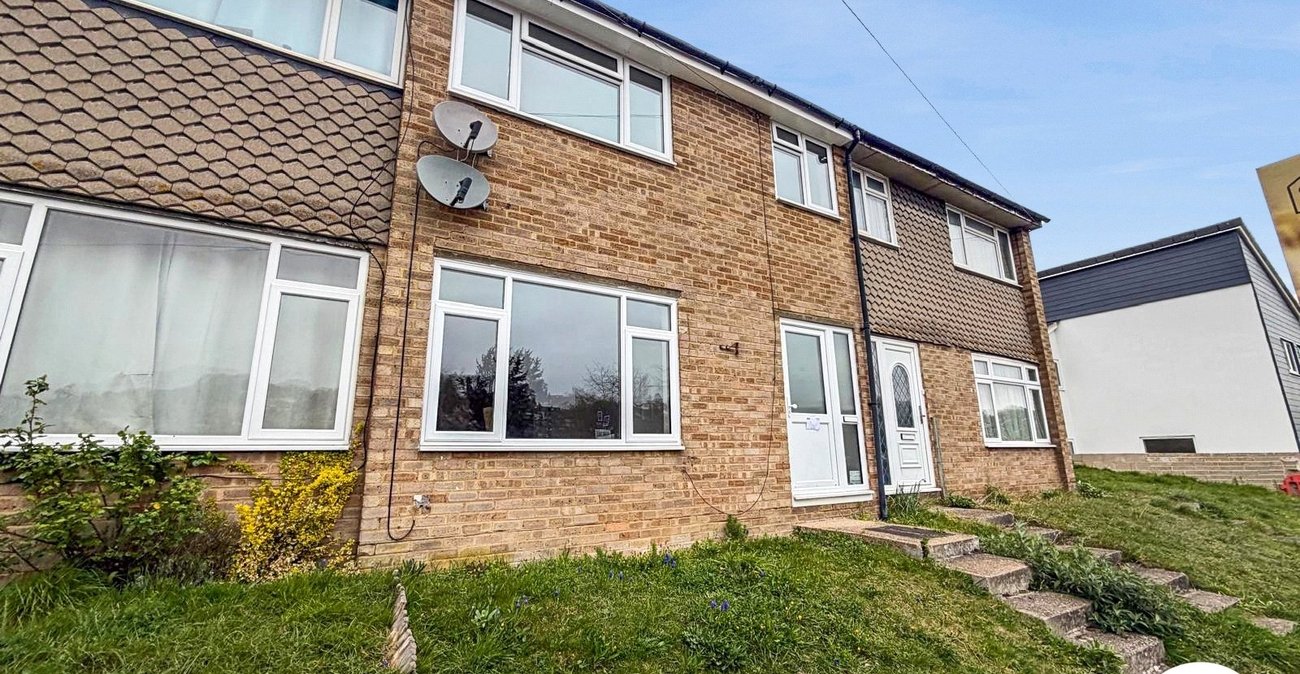 3 bedroom house to rent in Chatham | Robinson Michael & Jackson