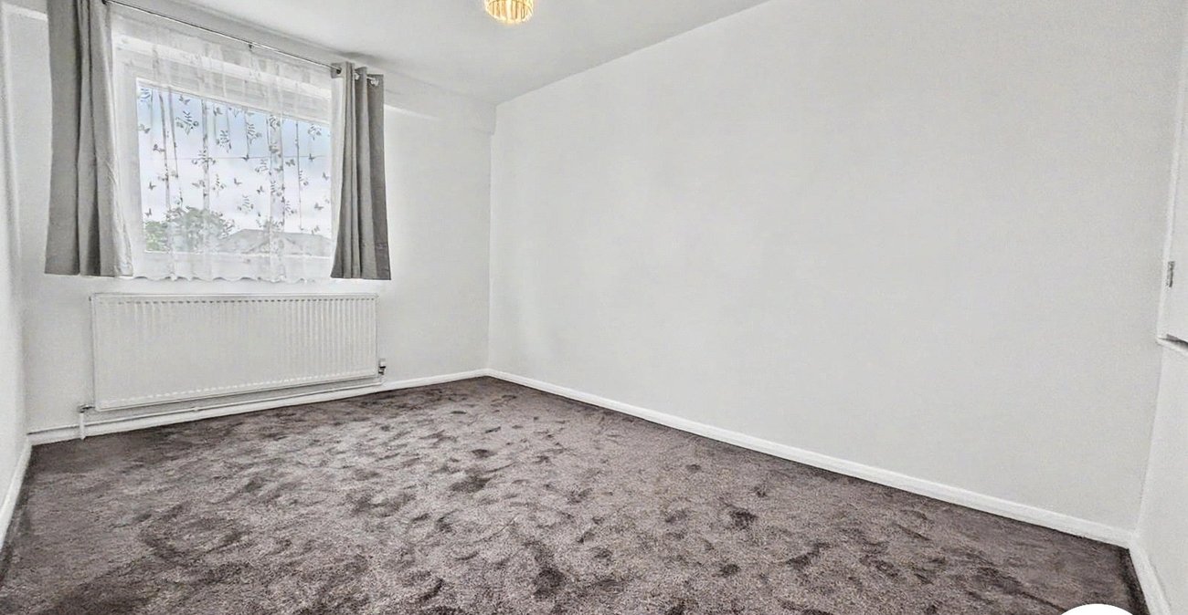 3 bedroom house to rent in Dartford | Robinson Jackson