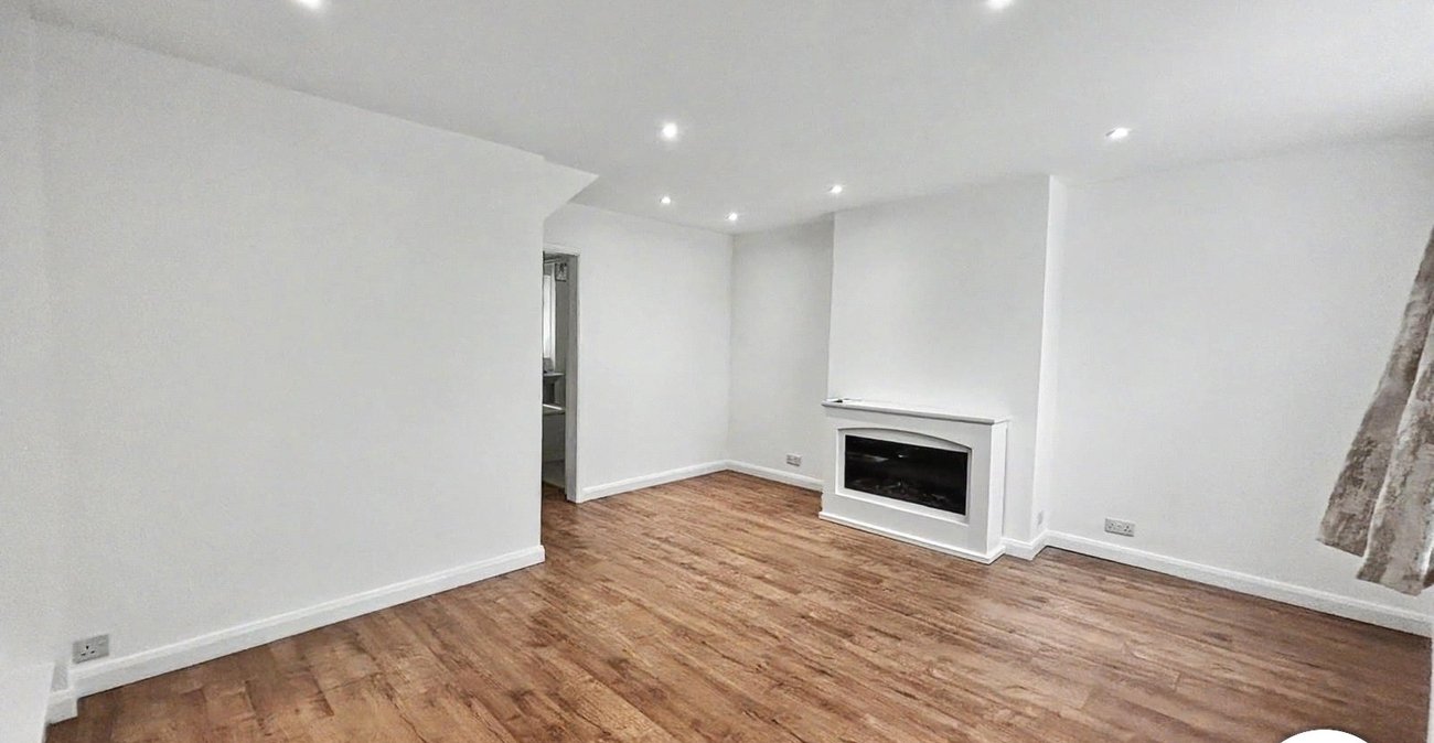 3 bedroom house to rent in Dartford | Robinson Jackson