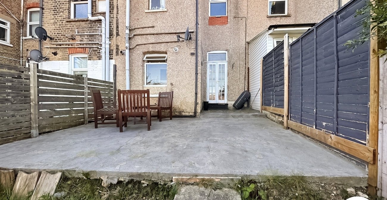1 bedroom property to rent in Dartford | Robinson Jackson