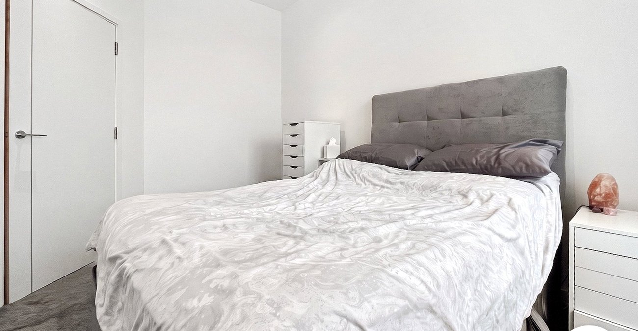 1 bedroom property to rent in Chatham Maritime | Robinson Michael & Jackson