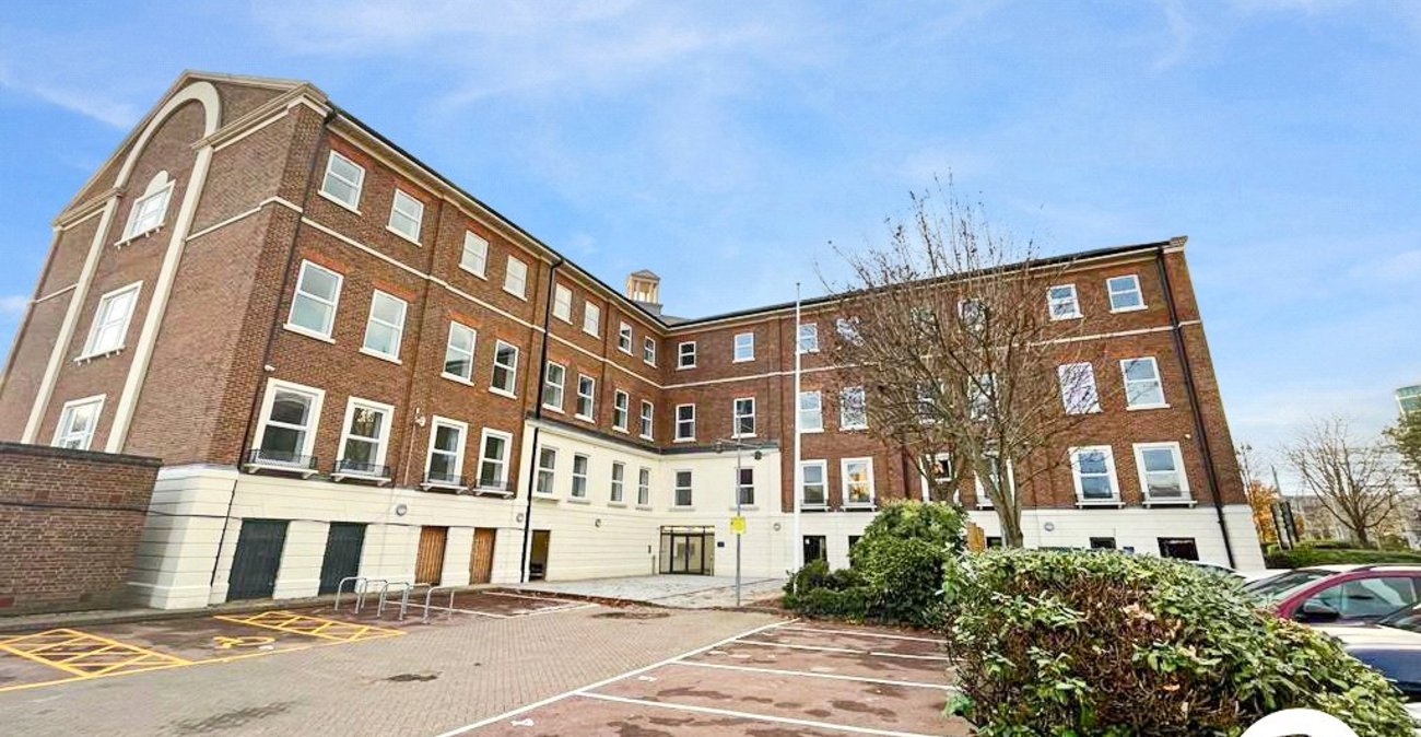 1 bedroom property to rent in Chatham Maritime | Robinson Michael & Jackson