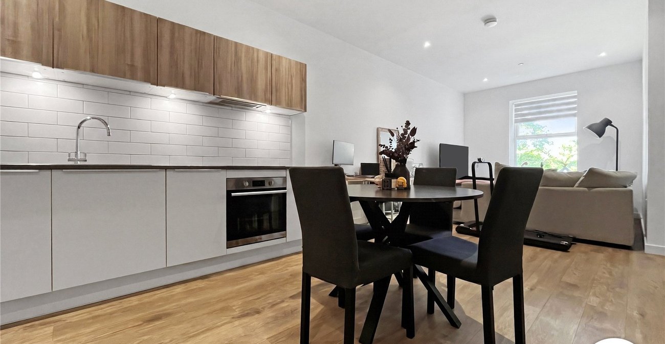 1 bedroom property to rent in Chatham Maritime | Robinson Michael & Jackson