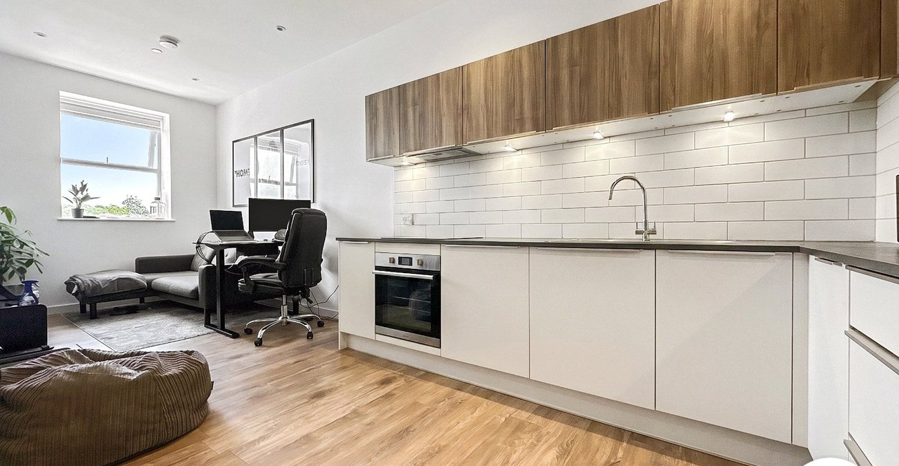 1 bedroom property to rent in Chatham Maritime | Robinson Michael & Jackson