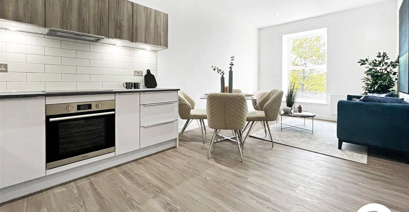 1 bedroom property to rent in Chatham Maritime | Robinson Michael & Jackson