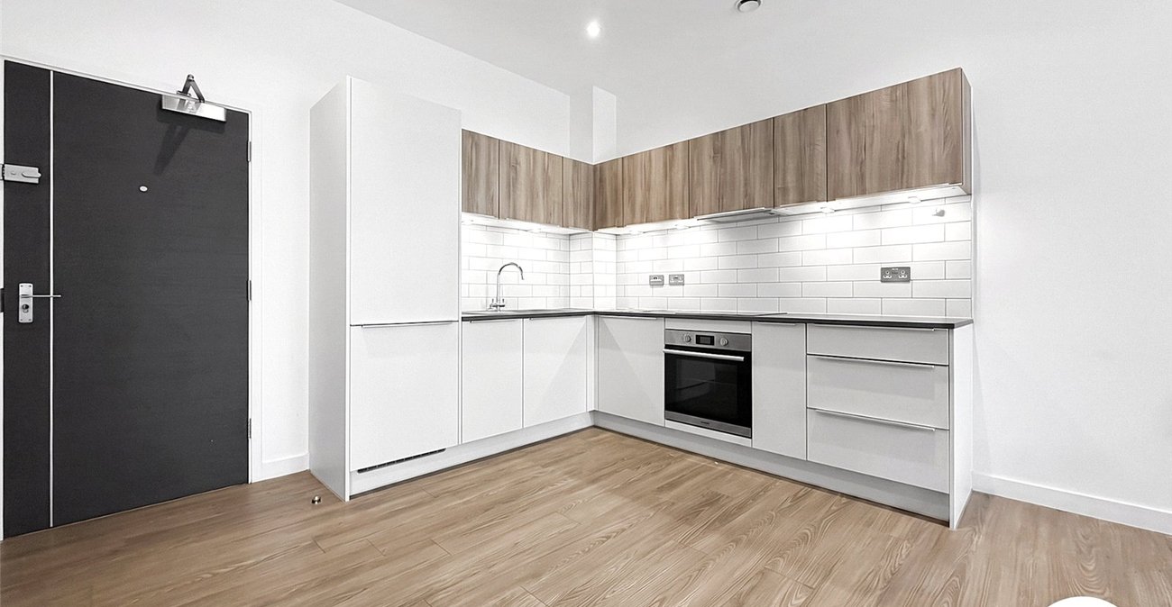 1 bedroom property to rent in Chatham Maritime | Robinson Michael & Jackson