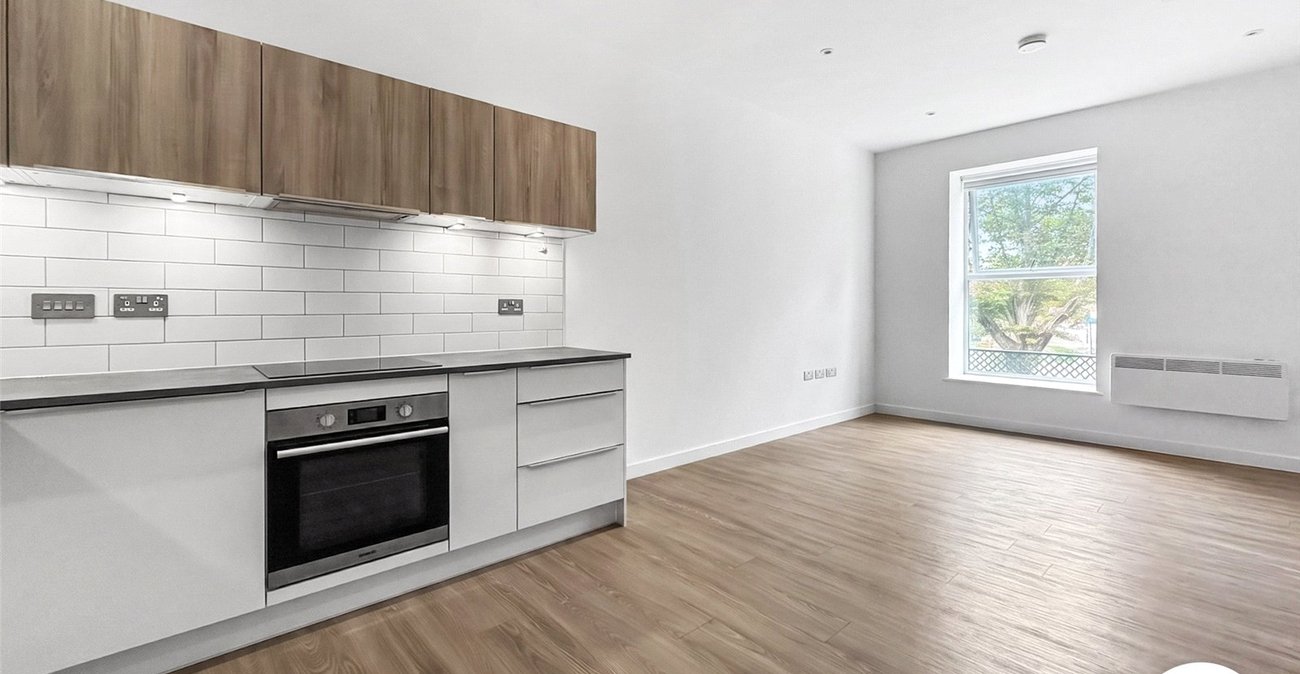 1 bedroom property to rent in Chatham Maritime | Robinson Michael & Jackson