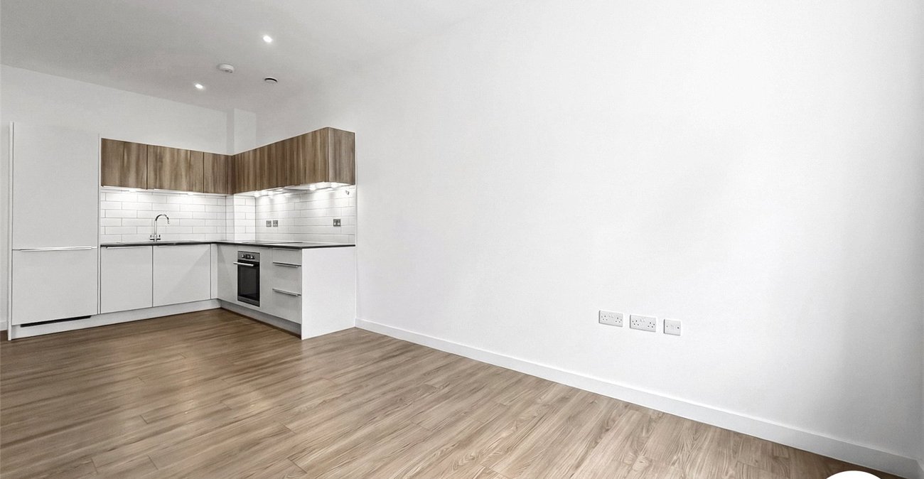1 bedroom property to rent in Chatham Maritime | Robinson Michael & Jackson