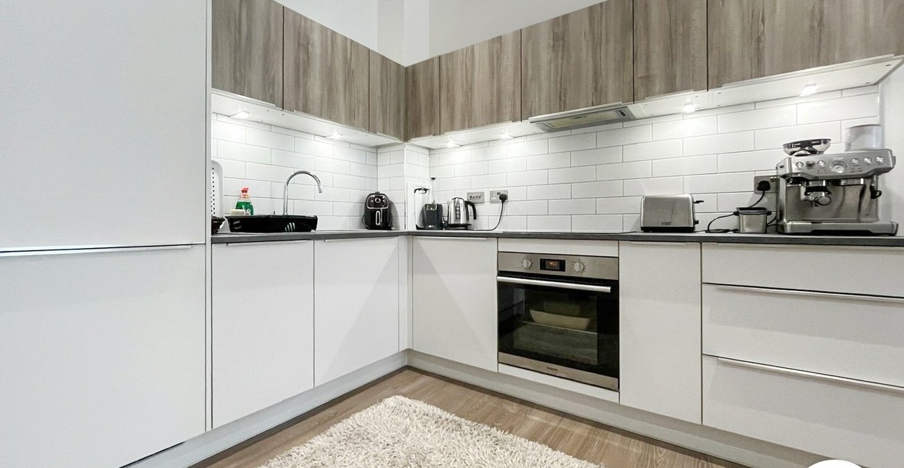 1 bedroom property to rent in Chatham Maritime | Robinson Michael & Jackson