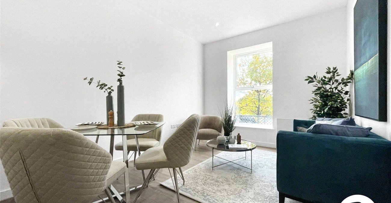 1 bedroom property to rent in Chatham Maritime | Robinson Michael & Jackson