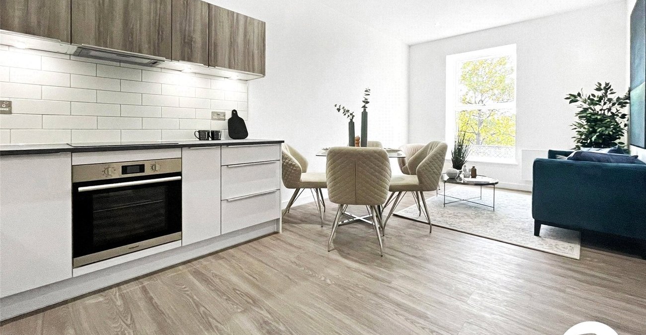 1 bedroom property to rent in Chatham Maritime | Robinson Michael & Jackson