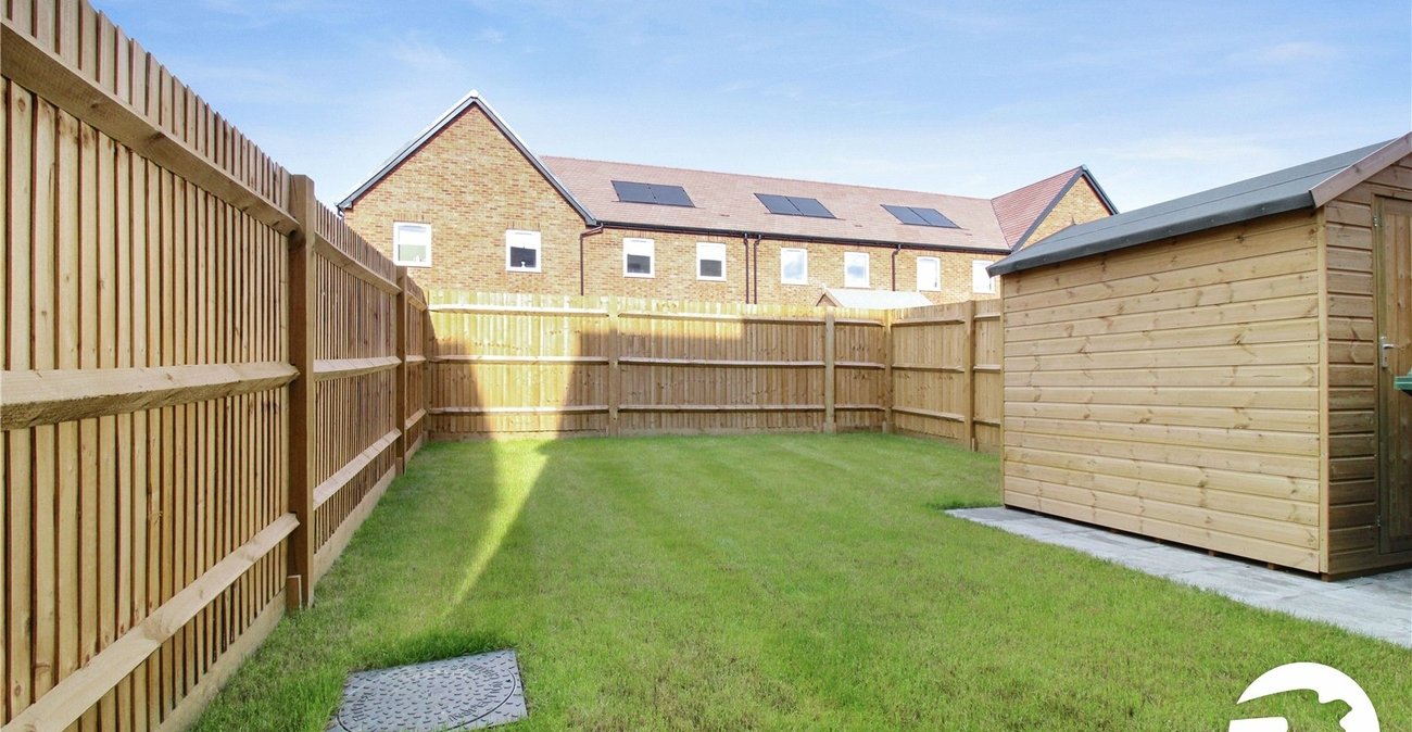 3 bedroom house to rent in Alkerden | Robinson Michael & Jackson