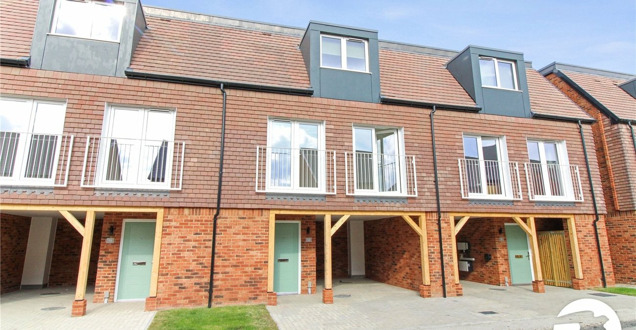 3 bedroom house to rent in Alkerden | Robinson Michael & Jackson