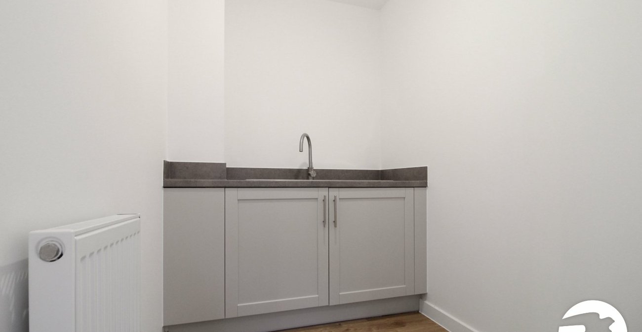 3 bedroom house to rent in Alkerden | Robinson Michael & Jackson