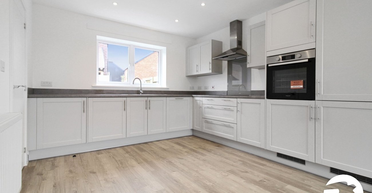 4 bedroom house to rent in Alkerden | Robinson Michael & Jackson