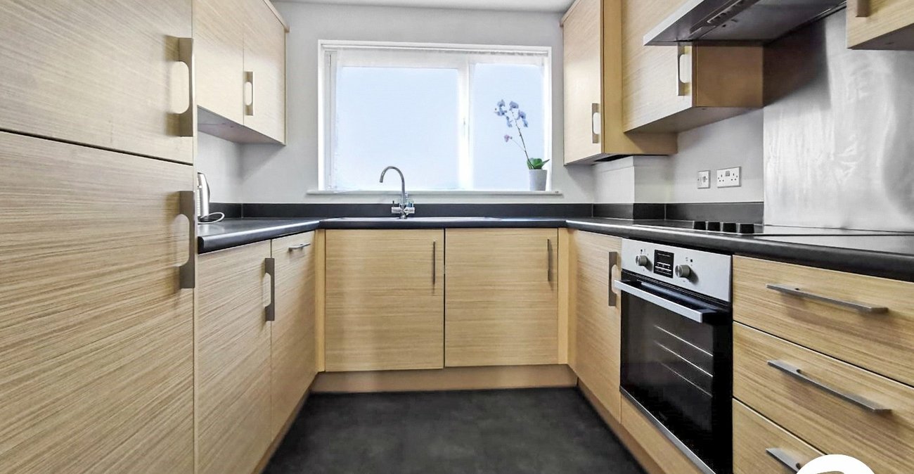 2 bedroom house to rent in Dartford | Robinson Jackson