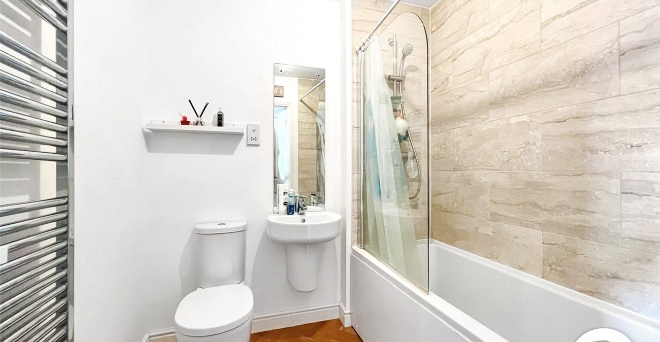 4 bedroom property to rent in Erith | Robinson Jackson