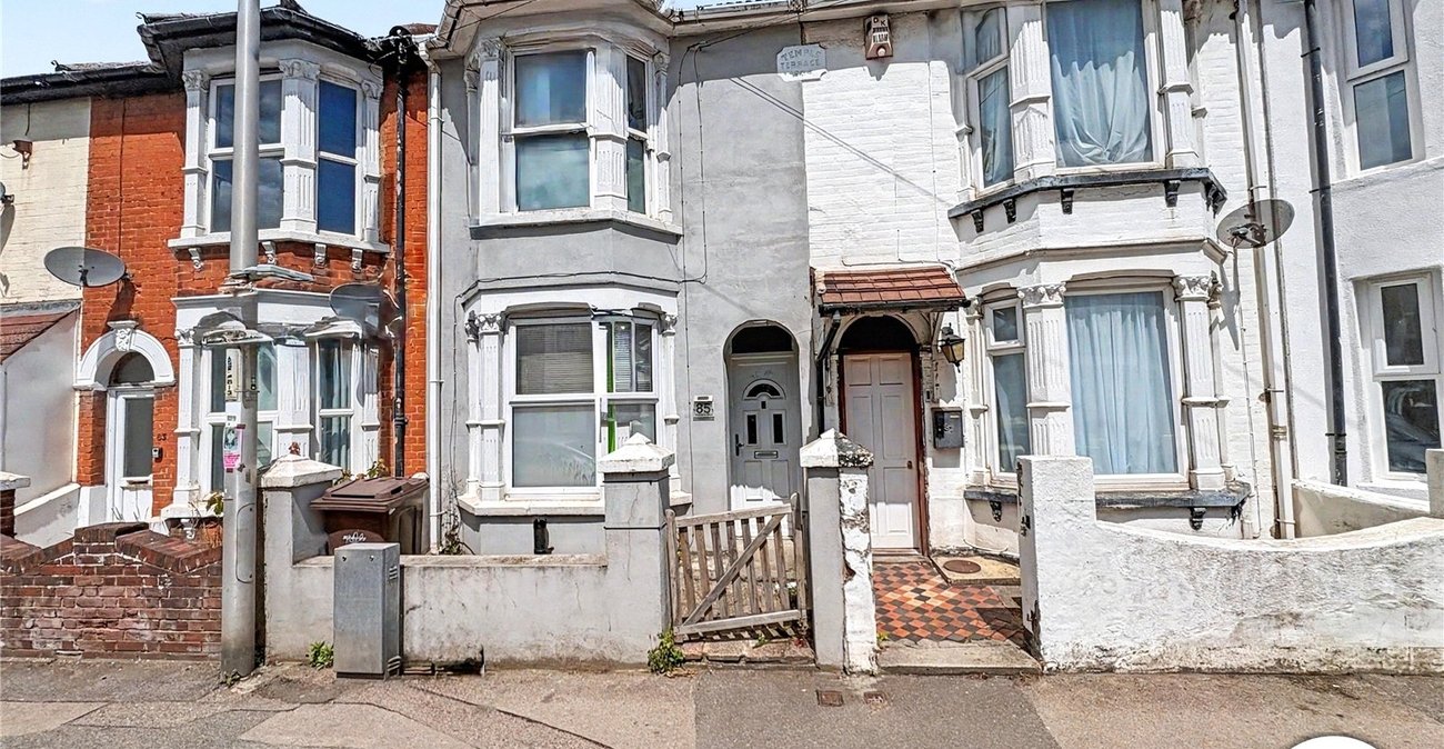 3 bedroom house to rent in Gillingham | Robinson Michael & Jackson
