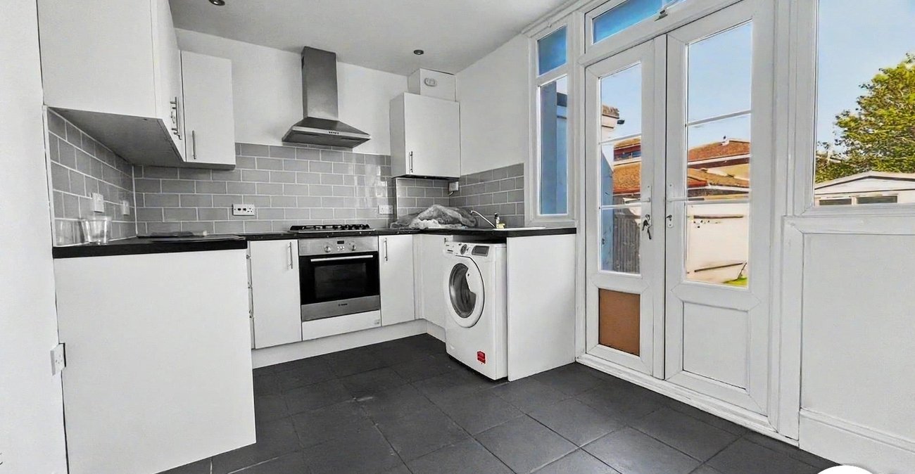 2 bedroom house to rent in Sidcup | Robinson Jackson