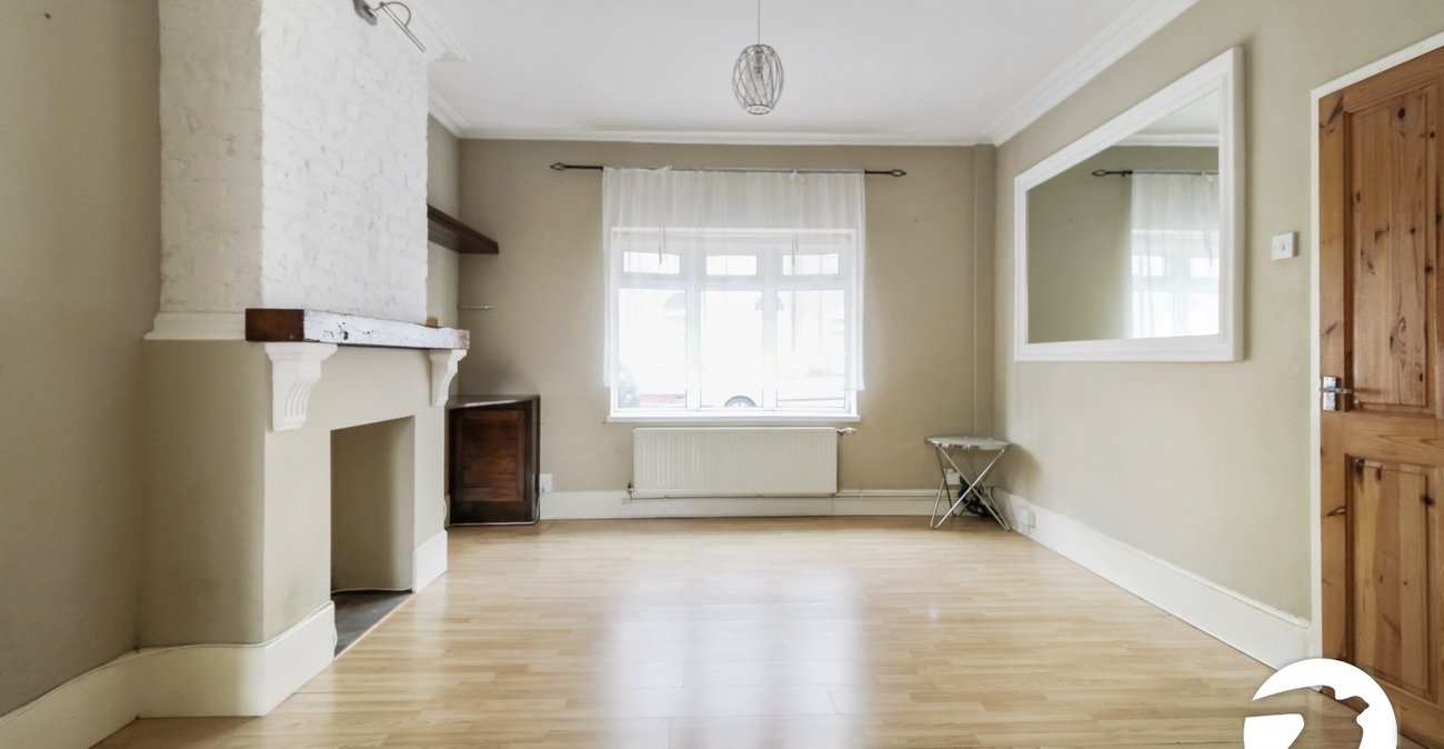 2 bedroom house to rent in Gravesend | Robinson Michael & Jackson