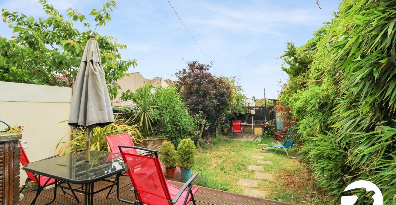 2 bedroom house to rent in Gravesend | Robinson Michael & Jackson