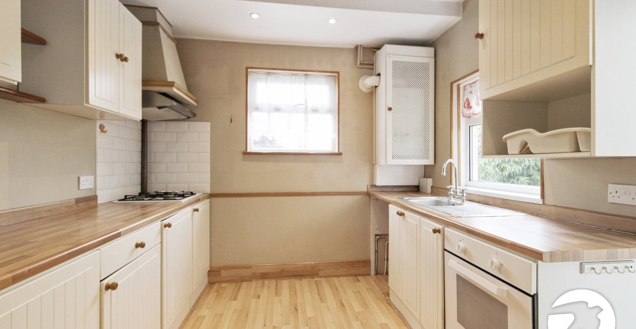 2 bedroom house to rent in Gravesend | Robinson Michael & Jackson