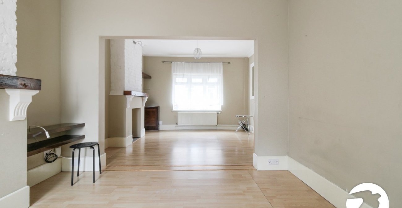2 bedroom house to rent in Gravesend | Robinson Michael & Jackson