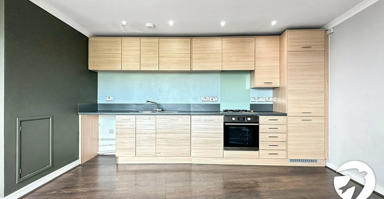 2 bedroom property to rent in Waterstone Way | Robinson Michael & Jackson
