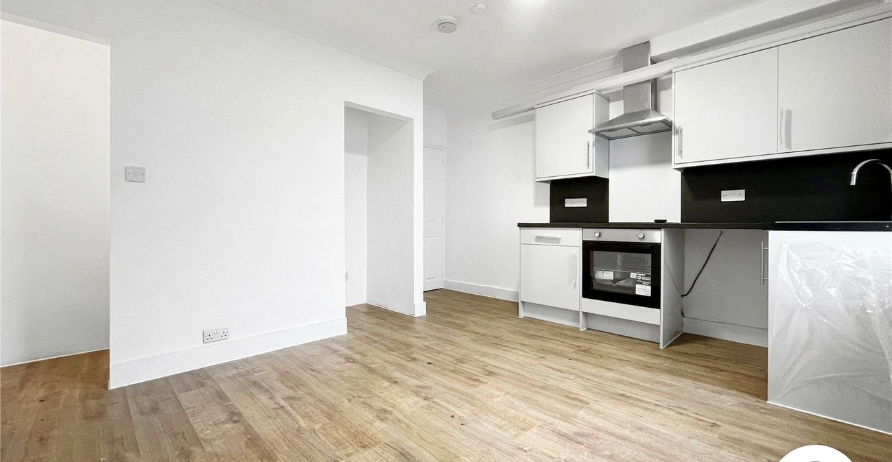 1 bedroom property to rent in Gillingham | Robinson Michael & Jackson