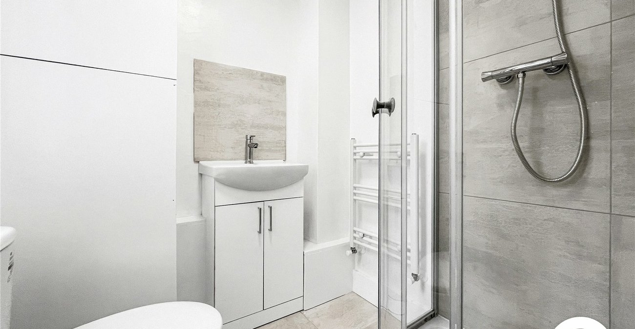 1 bedroom property to rent in Gillingham | Robinson Michael & Jackson