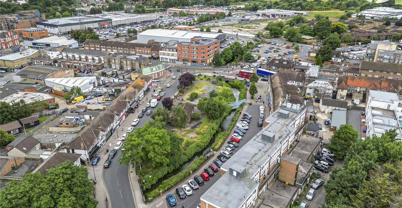 2 bedroom property to rent in 154 Crayford Road | Robinson Jackson