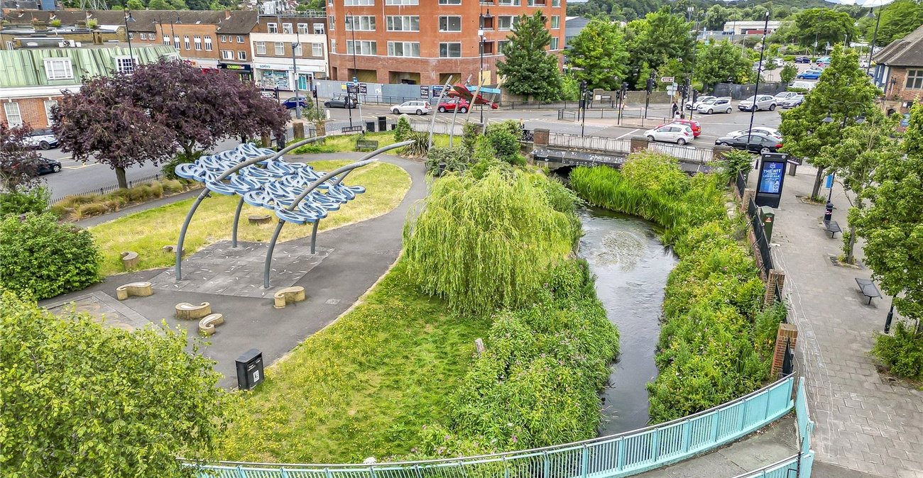 2 bedroom property to rent in 154 Crayford Road | Robinson Jackson