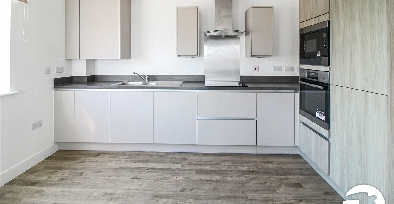 2 bedroom property to rent in Weldon | Robinson Michael & Jackson