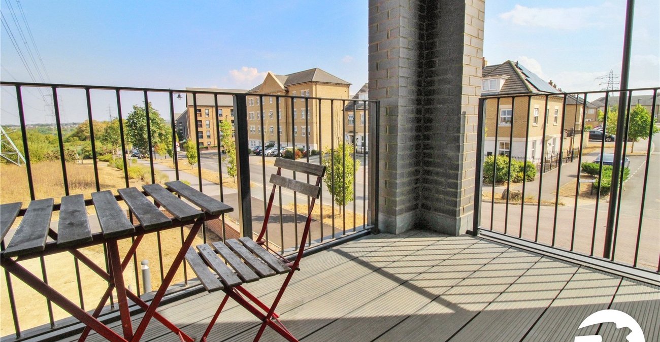 2 bedroom property to rent in Weldon | Robinson Michael & Jackson