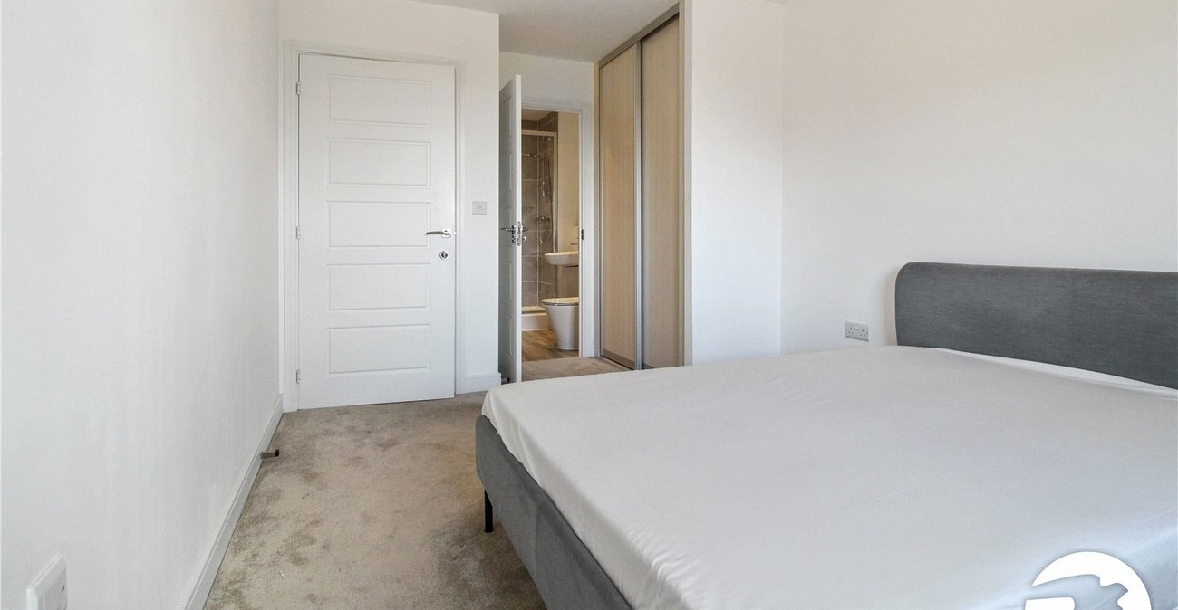 2 bedroom property to rent in Weldon | Robinson Michael & Jackson