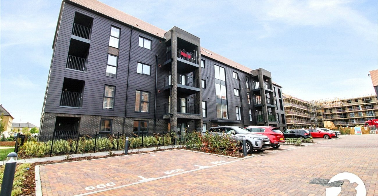 2 bedroom property to rent in Weldon | Robinson Michael & Jackson