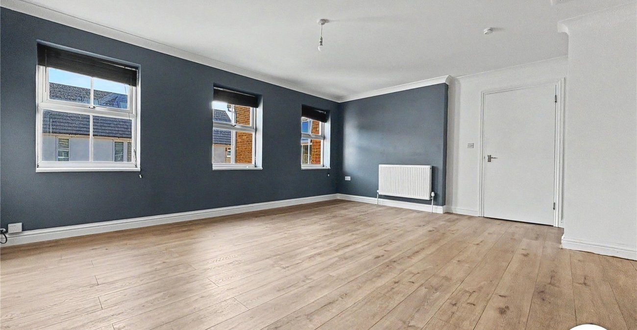 2 bedroom property to rent in Rochester | Robinson Michael & Jackson