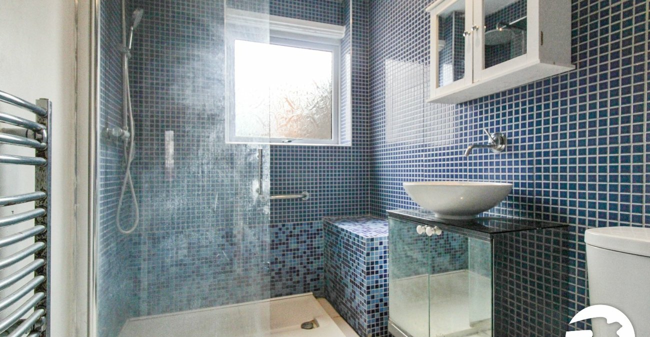 3 bedroom house to rent in Gravesend | Robinson Michael & Jackson