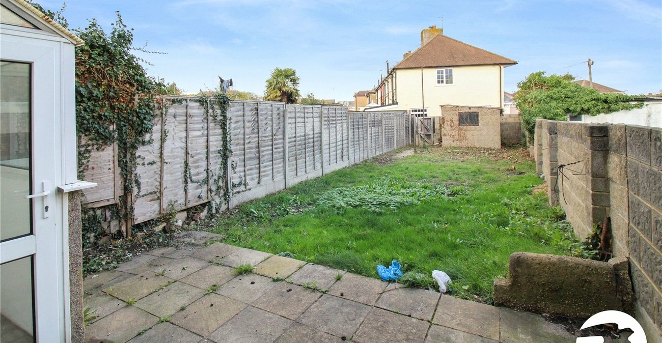 3 bedroom house to rent in Gravesend | Robinson Michael & Jackson